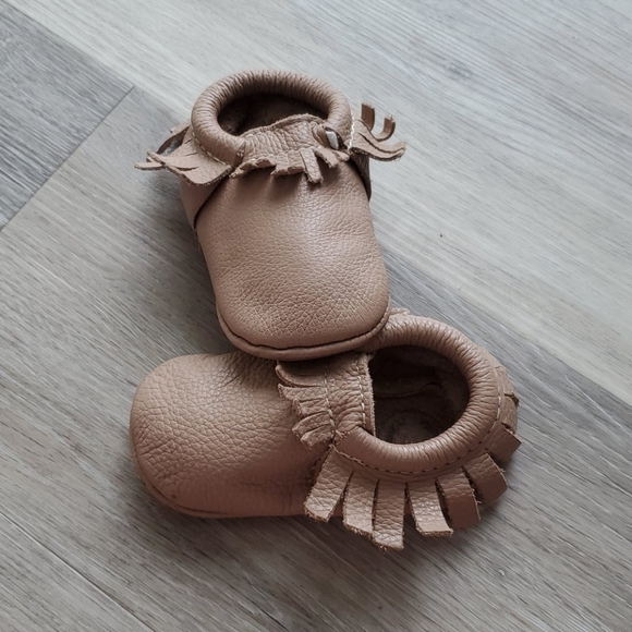 Freshly Picked Size 5 Moccasins (Not A Bundle) - Picture 6 of 7